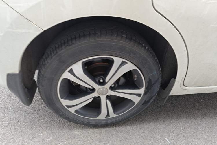 Used Nissan Tiida 2019 1.6L CVT Smart Drive Version China VI Standard Right Rear Wheel Hub