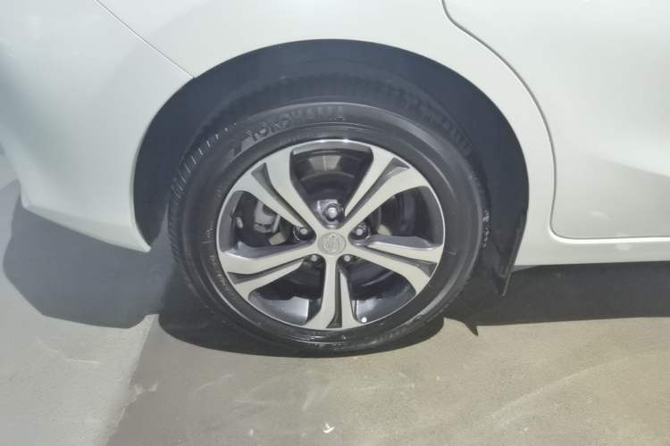 Used Nissan Tiida 2019 1.6L CVT Smart Drive Version China VI Standard Right Rear Wheel Hub