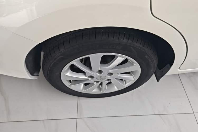 Used Nissan Tiida 2019 1.6L CVT Cool Edition China VI Standard Right Rear Wheel Hub