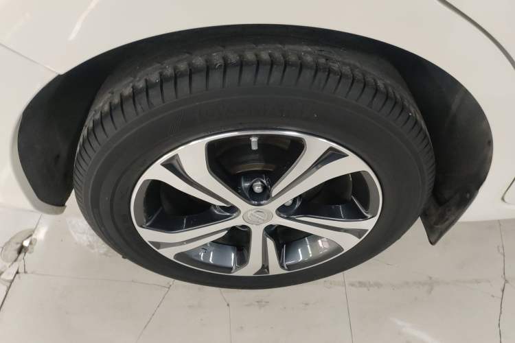 Used Nissan Tiida 2019 1.6L CVT Smart Drive Version China VI Standard Right Rear Wheel Hub