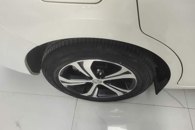 Used Nissan Tiida 2019 1.6L CVT Smart Drive Version China VI Standard Right Rear Wheel Hub