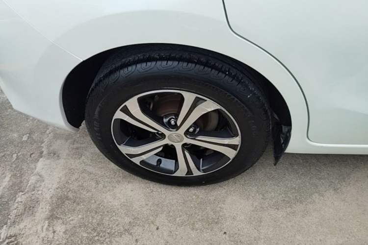 Used Nissan Tiida 2019 1.6L CVT Smart Drive Version China VI Standard Right Rear Wheel Hub