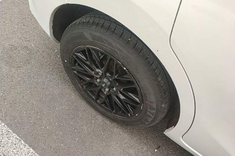 Used Nissan Tiida 2019 1.6L CVT Smart Drive Version China VI Standard Right Rear Wheel Hub