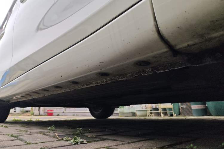 Used Nissan Tiida 2019 1.6L CVT Cool Edition China VI Standard Right Side Sill