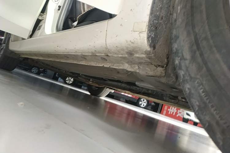 Used Nissan Tiida 2019 1.6L CVT Smart Drive Version China VI Standard Right Side Sill