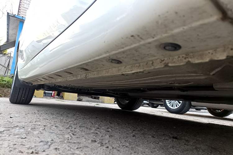 Used Nissan Tiida 2019 1.6L CVT Cool Edition China VI Standard Right Side Sill