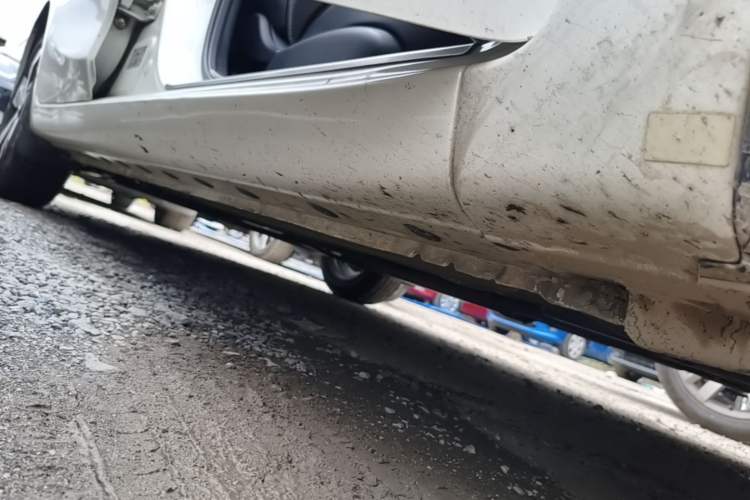 Used Nissan Tiida 2019 1.6L CVT Smart Drive Version China VI Standard Right Side Sill