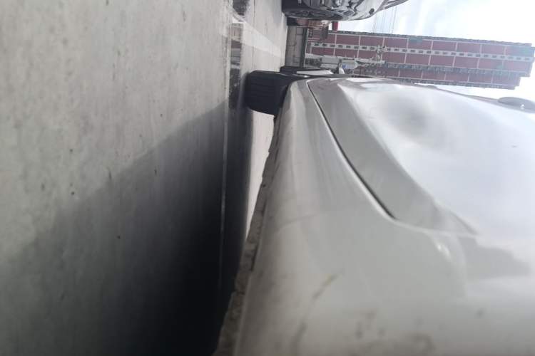 Used Nissan Tiida 2019 1.6L CVT Smart Drive Version China VI Standard Right Side Sill