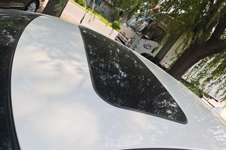 Used Nissan Tiida 2019 1.6L CVT Smart Drive Version China VI Standard Roof