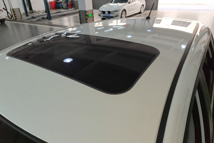 Used Nissan Tiida 2019 1.6L CVT Smart Drive Version China VI Standard Roof
