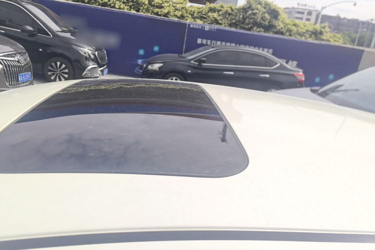 Used Nissan Tiida 2019 1.6L CVT Smart Drive Version China VI Standard Roof