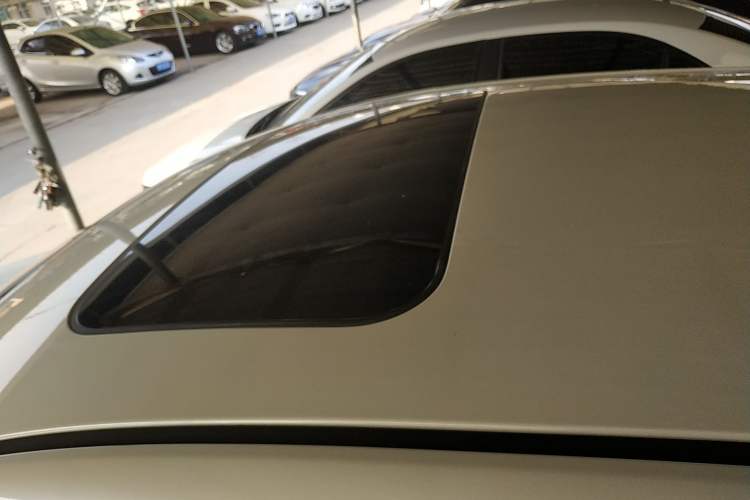 Used Nissan Tiida 2019 1.6L CVT Smart Drive Version China VI Standard Roof