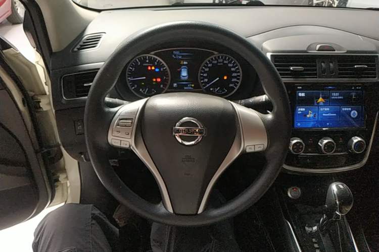 Used Nissan Tiida 2019 1.6L CVT Smart Drive Version China VI Standard Steering Wheel