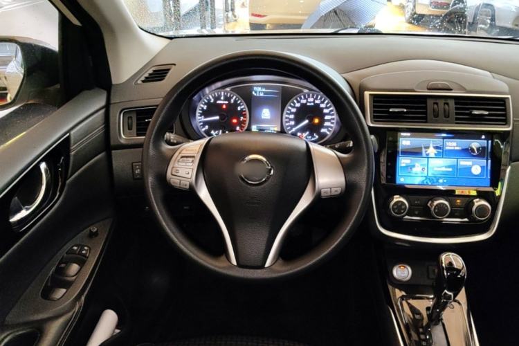 Used Nissan Tiida 2019 1.6L CVT Smart Drive Version China VI Standard Steering Wheel