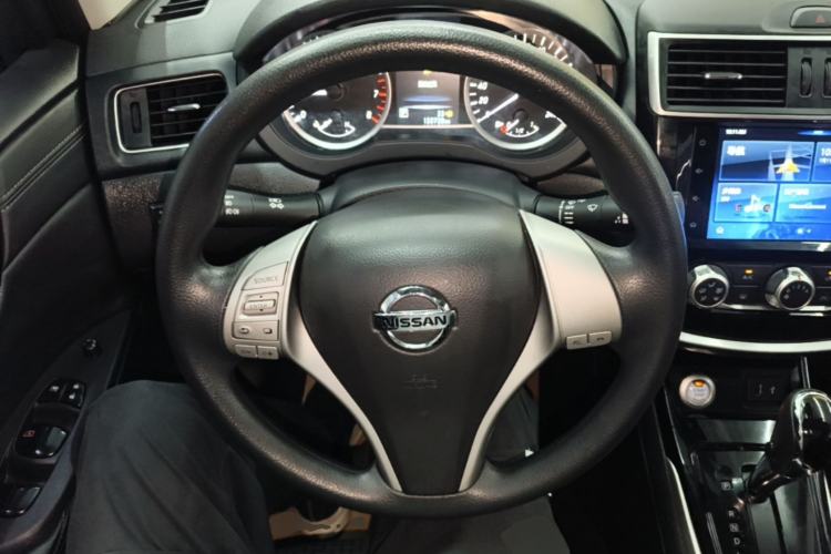Used Nissan Tiida 2019 1.6L CVT Smart Drive Version China VI Standard Steering Wheel