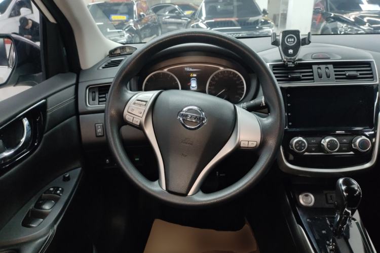 Used Nissan Tiida 2019 1.6L CVT Smart Drive Version China VI Standard Steering Wheel