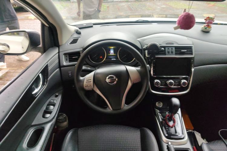 Used Nissan Tiida 2019 1.6L CVT Smart Drive Version China VI Standard Steering Wheel
