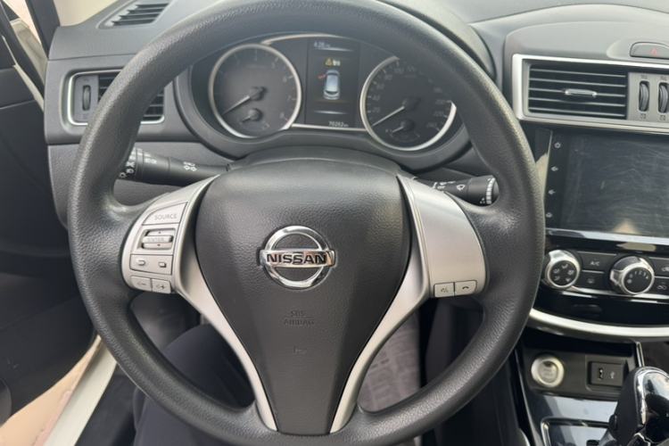 Used Nissan Tiida 2019 1.6L CVT Smart Enjoyment Version China VI Standard Steering Wheel