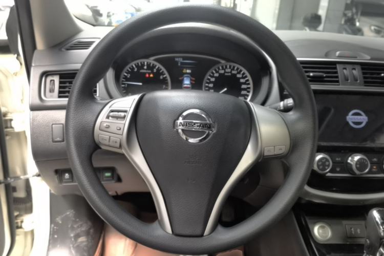 Used Nissan Tiida 2019 1.6L CVT Smart Drive Version China VI Standard Steering Wheel