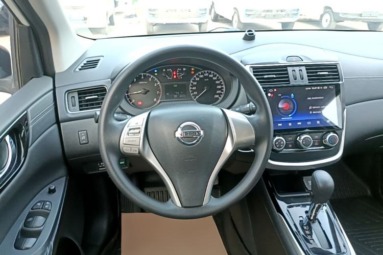 Used Nissan Tiida 2019 1.6L CVT Cool Edition China VI Standard Steering Wheel