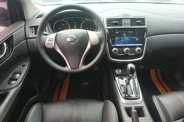 Used Nissan Tiida 2019 1.6L CVT Smart Drive Version China VI Standard Steering Wheel