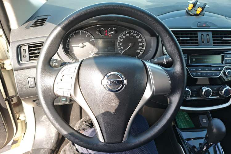 Used Nissan Tiida 2019 1.6L CVT Cool Edition China VI Standard Steering Wheel