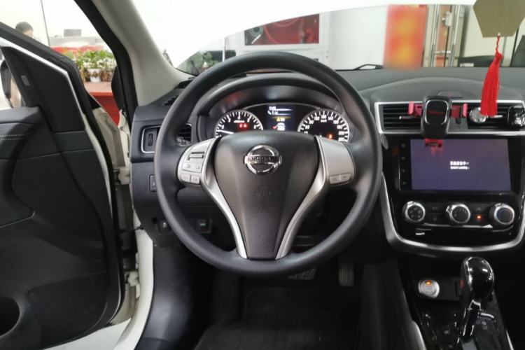 Used Nissan Tiida 2019 1.6L CVT Smart Enjoyment Version China VI Standard Steering Wheel