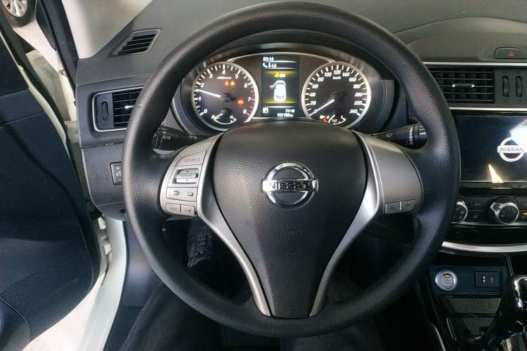 Used Nissan Tiida 2019 1.6L CVT Smart Drive Version China VI Standard Steering Wheel