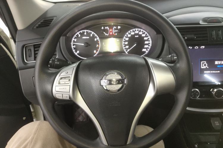 Used Nissan Tiida 2019 1.6L CVT Cool Dynamic Version China V Standard Steering Wheel