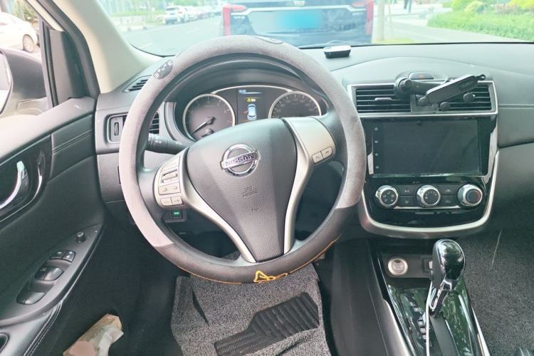 Used Nissan Tiida 2019 1.6L CVT Smart Drive Version China VI Standard Steering Wheel