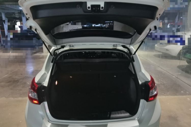 Used Nissan Tiida 2019 1.6L CVT Smart Drive Version China VI Standard Trunk