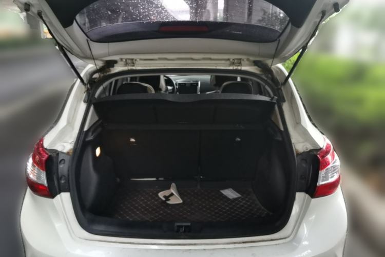 Used Nissan Tiida 2019 1.6L CVT Cool Edition China VI Standard Trunk