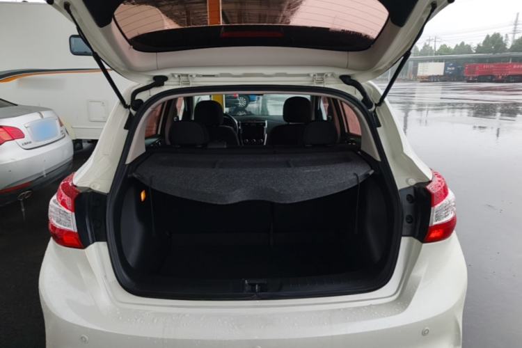 Used Nissan Tiida 2019 1.6L CVT Cool Edition China VI Standard Trunk