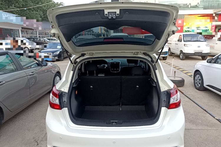 Used Nissan Tiida 2019 1.6L CVT Cool Edition China VI Standard Trunk