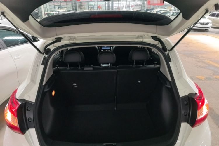 Used Nissan Tiida 2019 1.6L CVT Smart Drive Version China VI Standard Trunk
