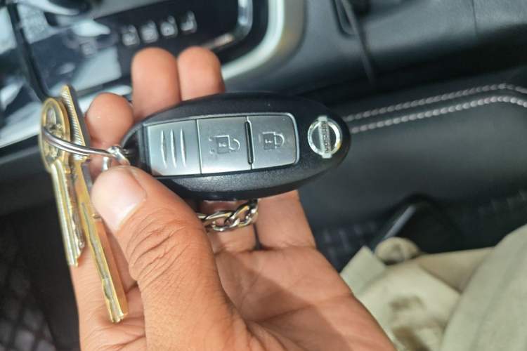 Used Nissan Tiida 2019 1.6L CVT Smart Drive Version China VI Standard Vehicle Key