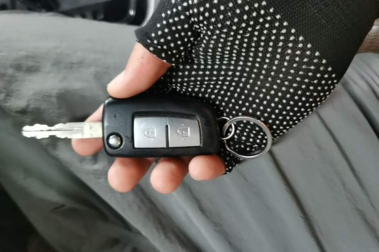 Used Nissan Tiida 2019 1.6L CVT Cool Edition China VI Standard Vehicle Key