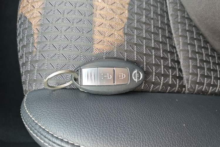 Used Nissan Tiida 2019 1.6L CVT Smart Enjoyment Version China V Standard Vehicle Key
