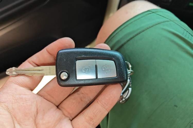 Used Nissan Tiida 2019 1.6L CVT Cool Edition China VI Standard Vehicle Key