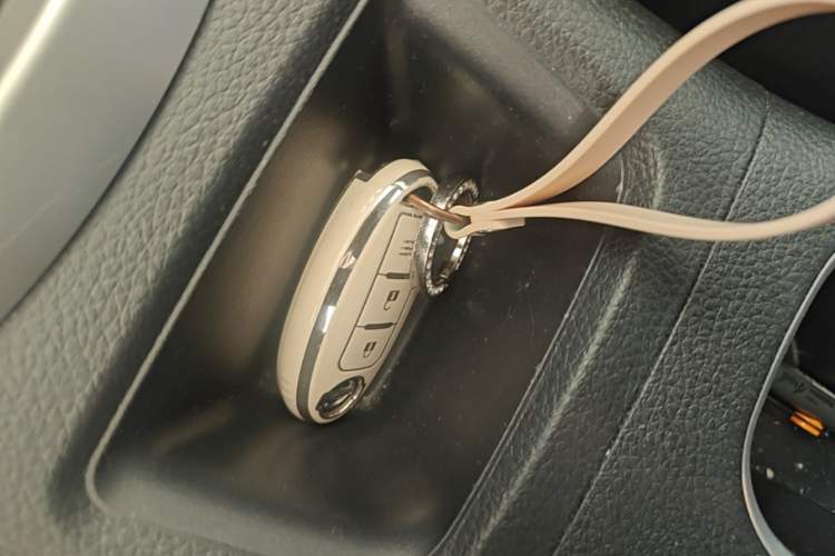Used Nissan Tiida 2019 1.6L CVT Smart Drive Version China VI Standard Vehicle Key