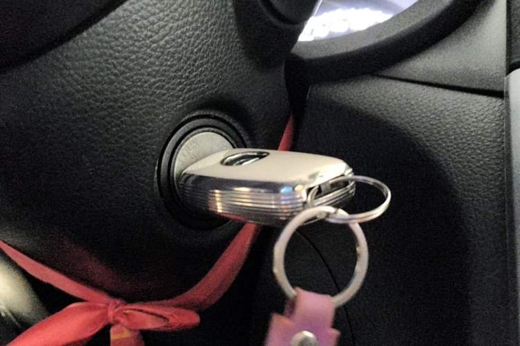 Used Nissan Tiida 2019 1.6L CVT Cool Edition China VI Standard Vehicle Key