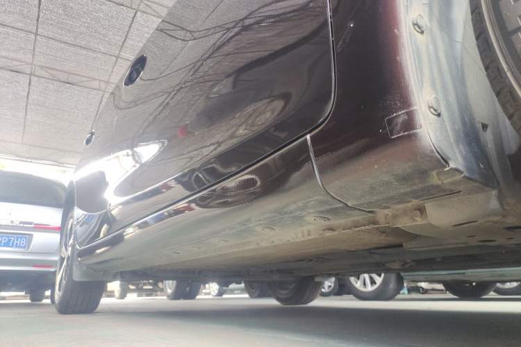Used Nissan Tiida 2020 1.6L CVT Smart Drive Edition Right Side Sill