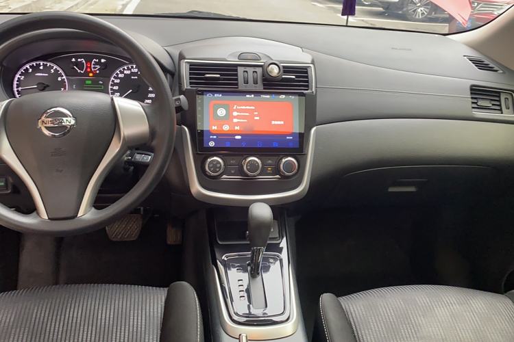 Used Nissan Tiida 2020 1.6L CVT Cool Edition Audio And AC Panel