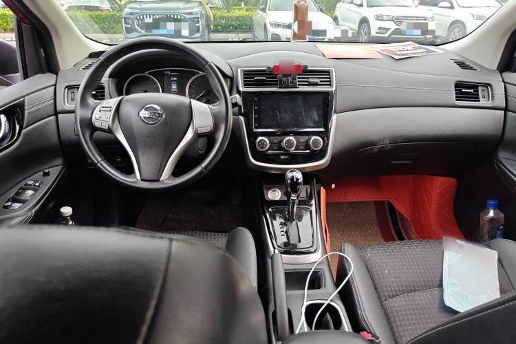 Used Nissan Tiida 2020 1.6L CVT Smart Enjoyment Edition Center Console