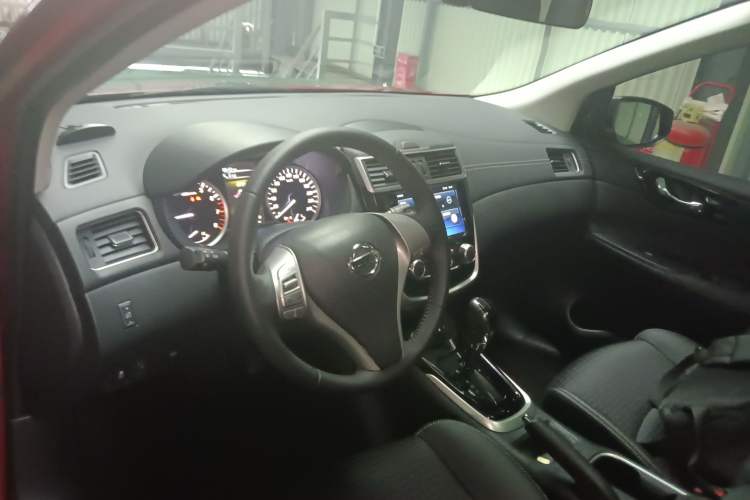 Used Nissan Tiida 2020 1.6L CVT Smart Drive Edition Center Console
