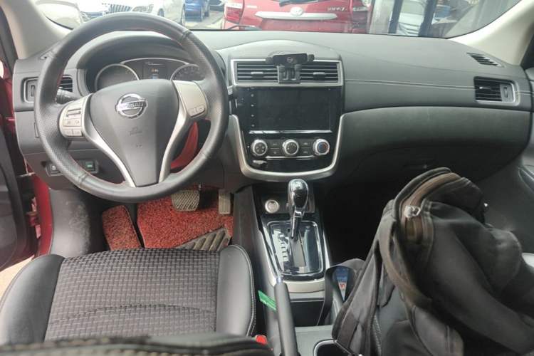 Used Nissan Tiida 2020 1.6L CVT Smart Drive Edition Center Console