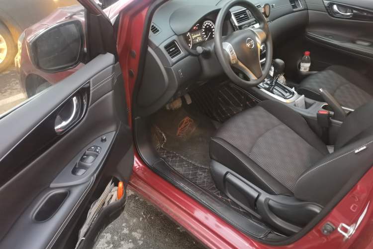 Used Nissan Tiida 2020 1.6L CVT Cool Edition Driver Seat