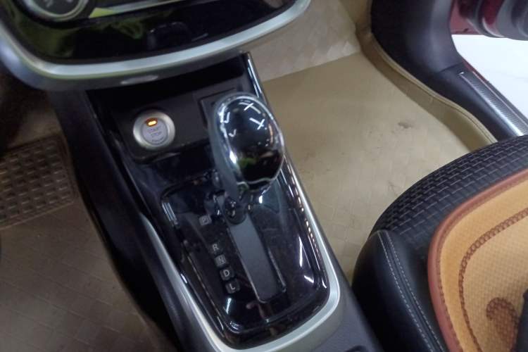 Used Nissan Tiida 2020 1.6L CVT Smart Drive Edition Gear Lever