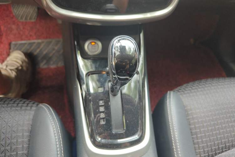 Used Nissan Tiida 2020 1.6L CVT Smart Drive Edition Gear Lever