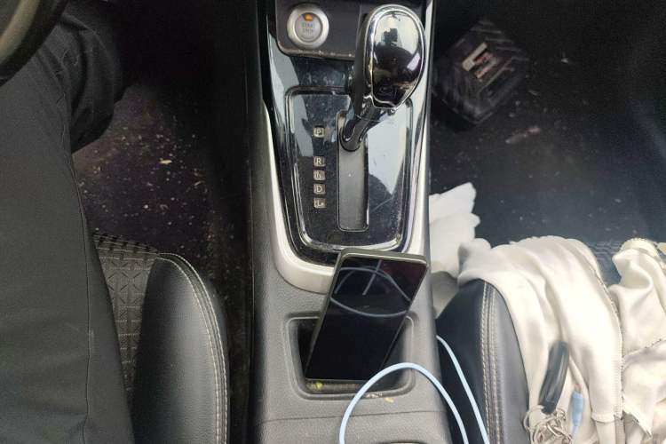 Used Nissan Tiida 2020 1.6L CVT Smart Drive Edition Gear Lever